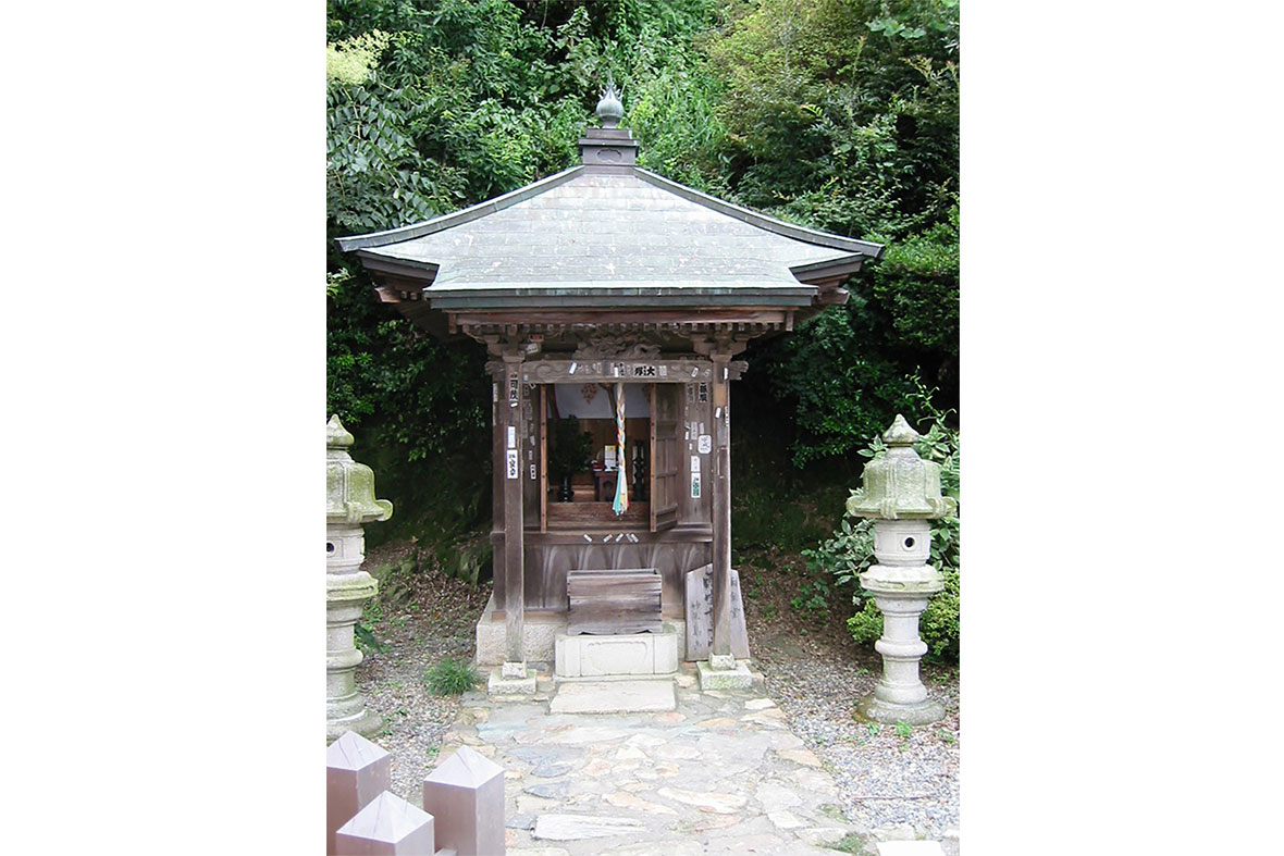 宝厳寺探訪（雨宝堂）